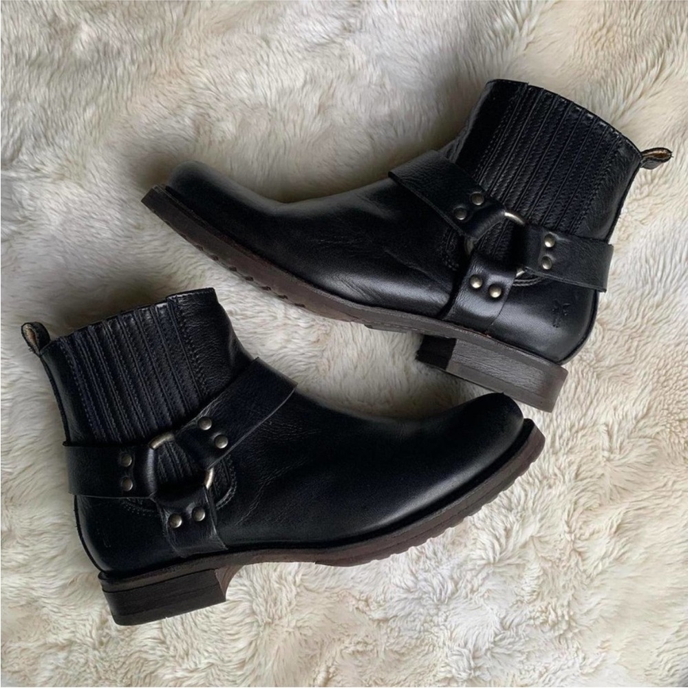 Frye Veronica Chelsea Harness Black Moto Boots size 8